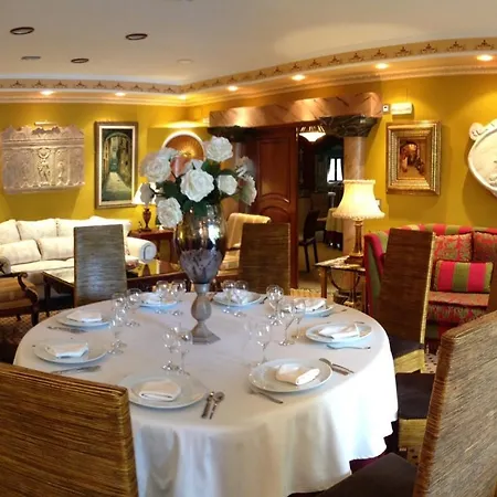 Rei Jaume Hotel 2*